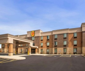 Super 8 by Wyndham St. Louis North