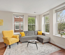 Vibrant Pad next to ForestPark/BJC/WashU