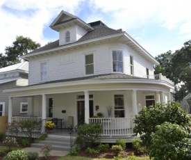 The Guest House at Gulfport Landing