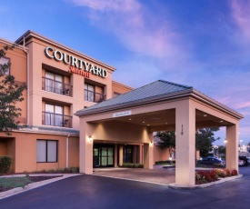 Courtyard Hattiesburg