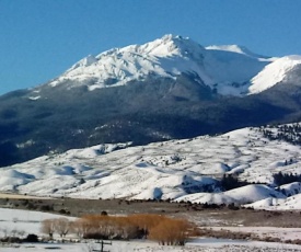 Yellowstone Basin Inn