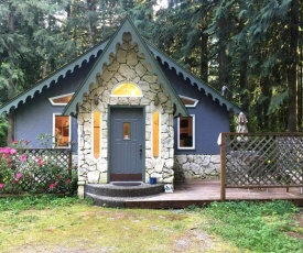 Holiday Home 60GS-Cottage With Hot Tub!