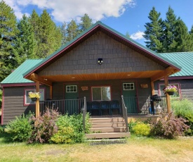 Moose Creek at Lazy Bear Lodging 10 miles to Glacier National Park