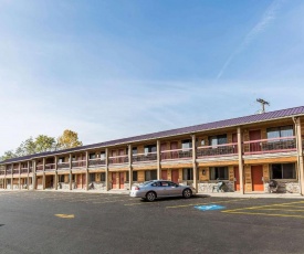 Econo Lodge Inn & Suites Kalispell