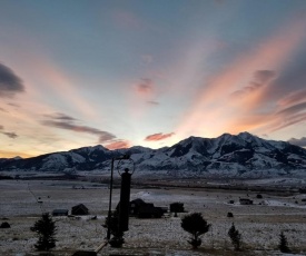 Emigrant Peak Cabin