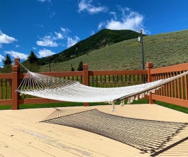 Dog Friendly Elk Ridge with Hot Tub by AAA Red Lodge Rentals