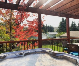 Dog Friendly Harvest Moon with Hot Tub by AAA Red Lodge Rentals