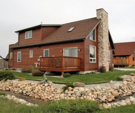 Mountain-View-Tee-and-Ski with Hot Tub by AAA Red Lodge Rentals