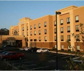 Hampton Inn & Suites Laurel