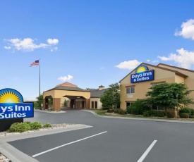 Days Inn & Suites by Wyndham Omaha NE