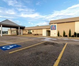 Motel 6-York, NE