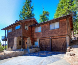 Dogs and Views by Lake Tahoe Accommodations