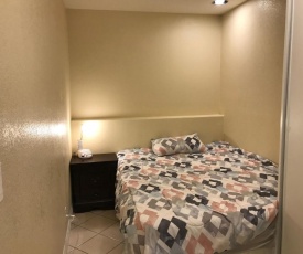 New bedroom queen size bed at Las Vegas for rent-2