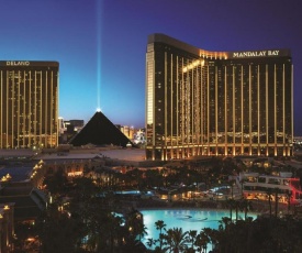 Mandalay Bay Resort and Casino by Suiteness