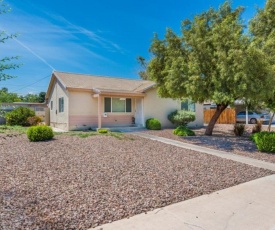 Adorable House only a few miles from the Strip