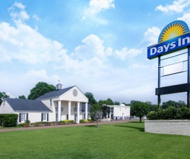 Days Inn by Wyndham Natchez