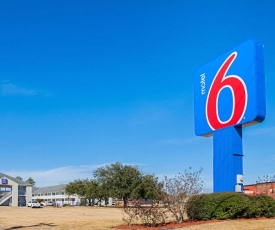 Motel 6-Bay Saint Louis, MS