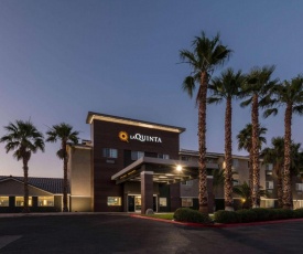 La Quinta Inn & Suites by Wyndham Las Vegas Nellis