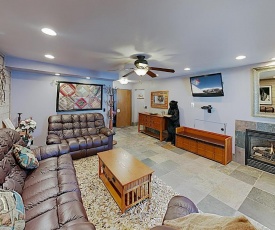 New Listing! Ski-In Ski-Out Condo with Hot Tub condo