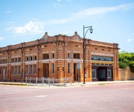 Bartlett National Bank Guest House