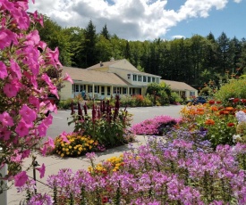 Bay Top Motel