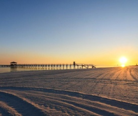 Bright Pass Christian Beach Home - Walk to Beach!