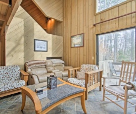 All-Season North Conway Condo with Private Hot Tub!