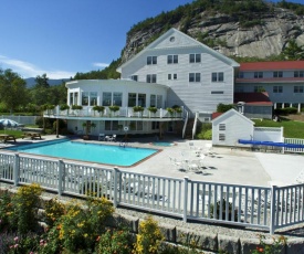 White Mountain Hotel and Resort