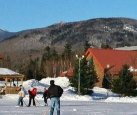 Deer Park 2 Bedroom with free shuttle to Loon Mountain!