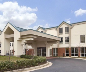 Days Inn & Suites by Wyndham Ridgeland