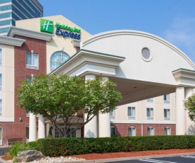 Holiday Inn Express Tower Center New Brunswick, an IHG Hotel