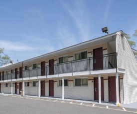 Red Roof Inn Neptune - Jersey Shore