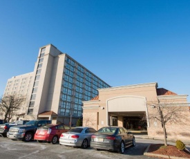 Holiday Inn Newark Intl Airport - North, an IHG Hotel