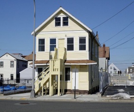 Shore Beach Houses - 38 A Lincoln Avenue