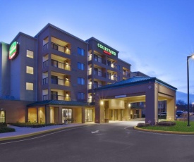 Courtyard by Marriott Somerset