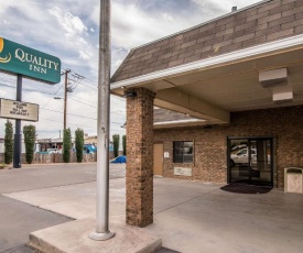 Quality Inn & Suites Near White Sands National Monument