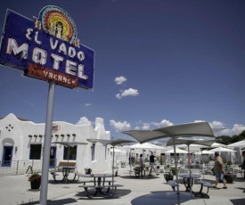 El Vado Motel