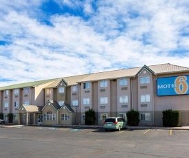 Motel 6-Bernalillo, NM