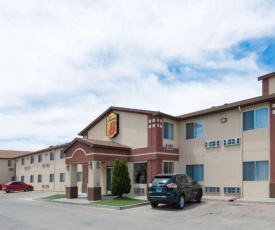 Super 8 by Wyndham Bernalillo