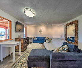 Chic Studio with Grill - 25 Mins to Taos Ski Valley!