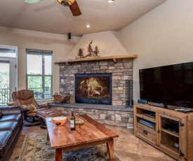 Adobe Mountain Views, 4 Bedrooms, Sleeps 10, Jetted Tub, Hot Tub, Fireplace