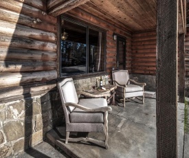 Alpine Cabin, 3 Bedrooms, Deck, Sleeps 8