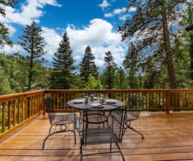 Heavenly Pines, 3 Bedrooms, Wi-Fi, Fireplace, Ramp Accessible, Hot Tub, Sleeps 6