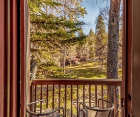 River Bend Lodge, 5 Bedrooms, Sleeps 12, Pool Table, Patio, WiFi