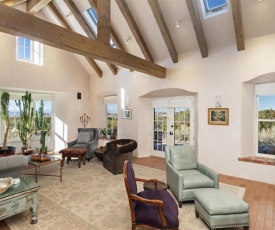 Arroyo Vista - Secluded Southwestern Luxury - NEW LISTING