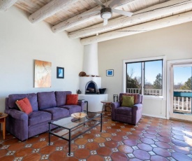 Casa Viva, 2 Bedrooms, Walk to Plaza, Fireplace, Pet Friendly, Sleeps 5