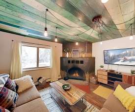 Exceptional Vacation Home in Taos Ski Valley condo