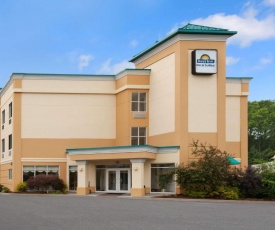 Days Inn & Suites by Wyndham Albany