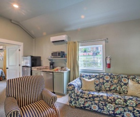 Cozy Cottage with Pool Access in Downtown Branson!