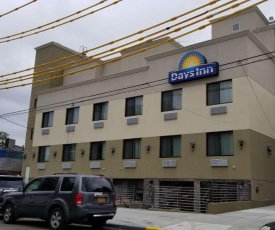 Days Inn by Wyndham Brooklyn Marine Park